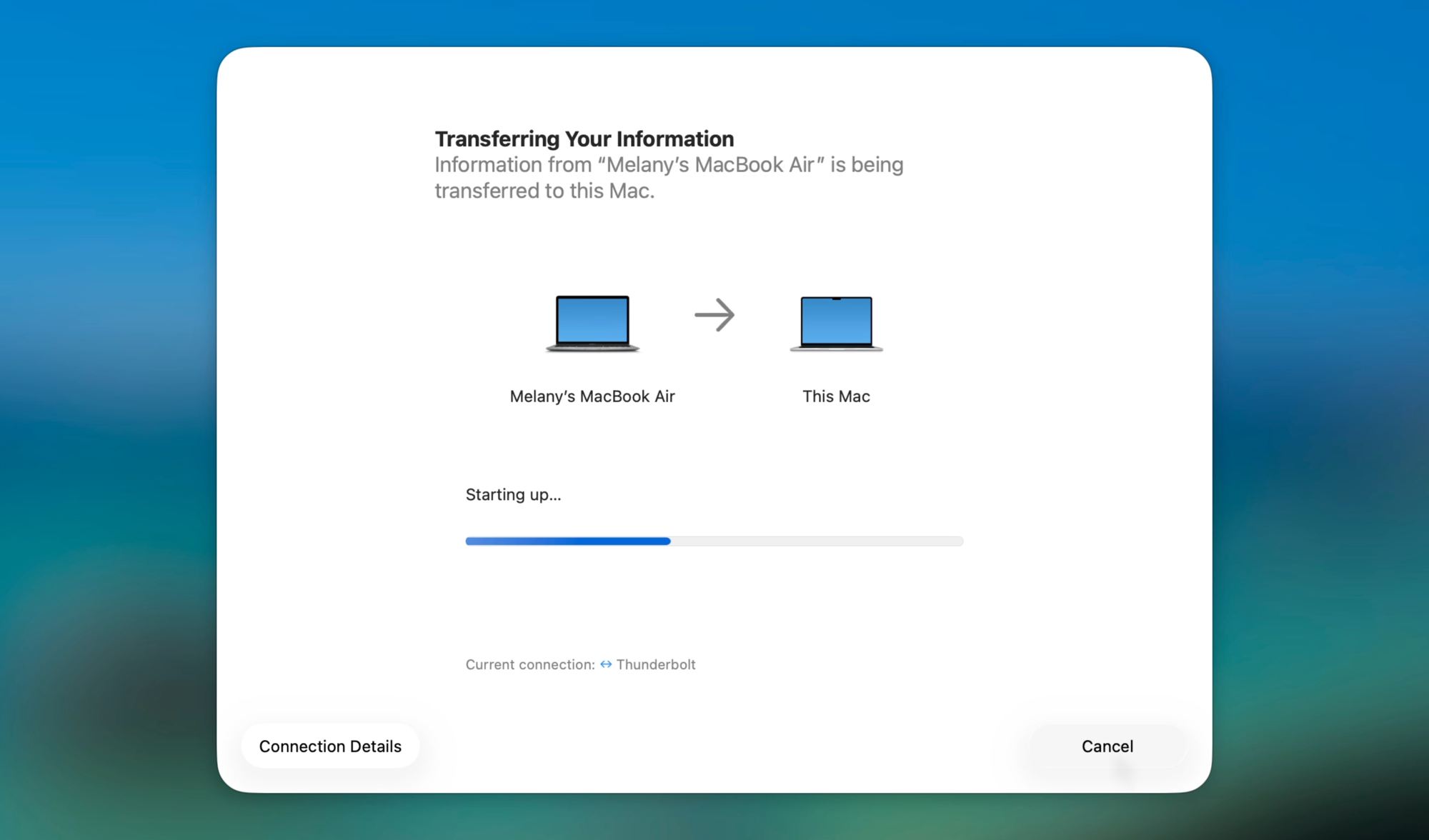 Apple Migration Assistant transferring data from a MacBook Air to a new Mac over Thunderbolt